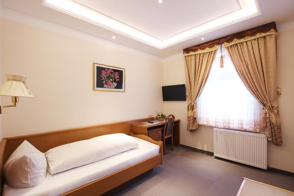 Hotel Europaeischer Hof Elsterwerda Extérieur photo